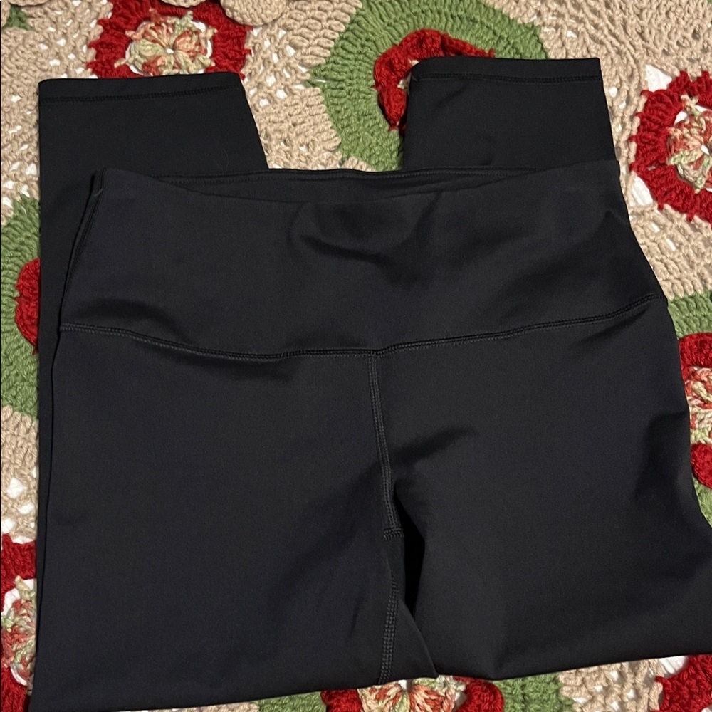 Yogalicious Black Leggings - Picture 4 of 4